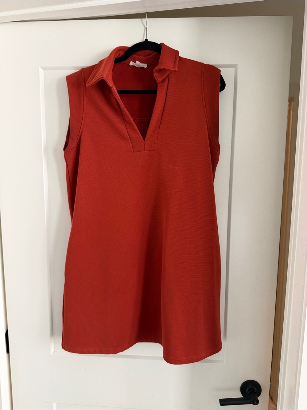 entro Sleeveless Collared Tunic in Rust Orange